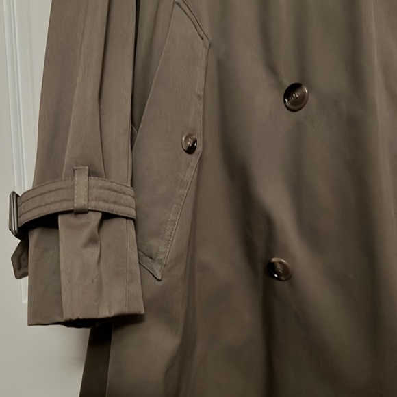 Men’s Clipper Mist Khaki Trench Coat - Picture 6 of 9